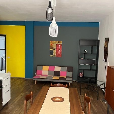 Appartamento Mela Ad Alba, Cuore Delle Langhe Экстерьер фото